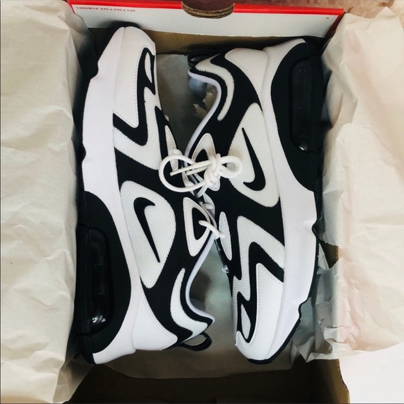 NIKE AIR MAX 200 - Picture 4 of 5